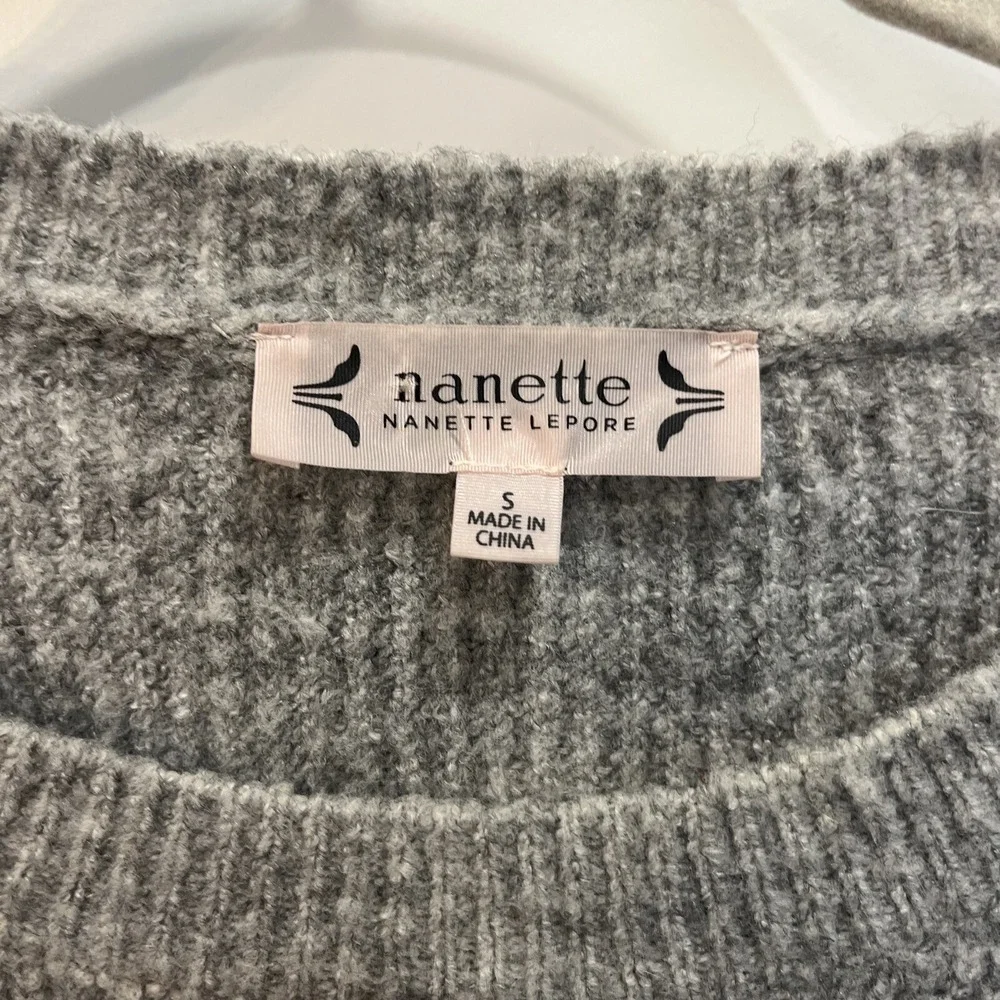 Nanette‎ Lepore Women's Gray Knit Sweater Bell Sleeves Crew Neck Size Small